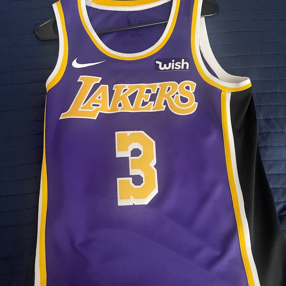 Nike Anthony Davis purple Lakers jersey size 44 (Medium)
